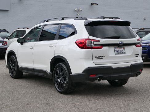 Certified 2025 Subaru Ascent Bronze Edition AWD/4WD image 3