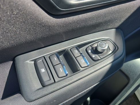 Used 2025 Subaru Forester Premium AWD/4WD image 18