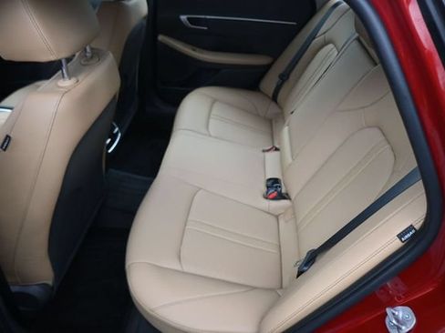 Used 2025 Hyundai Sonata Limited FWD image 19