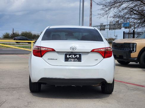 Used 2019 Toyota Corolla LE image 6