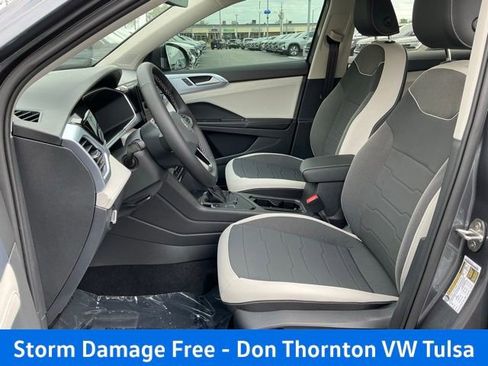 New 2026 Volkswagen Taos SE FWD image 13
