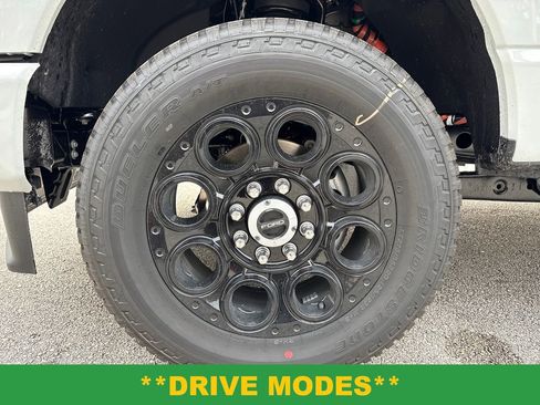 New 2026 Ford F250 XLT w/ XLT Premium Package AWD/4WD image 14