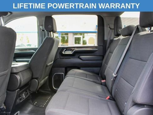 Used 2024 Chevrolet Silverado 3500 LT w/ Convenience Package image 14