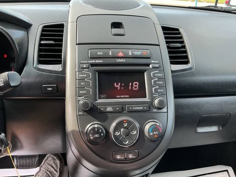 Used 2012 Kia Soul + w/ Audio Pkg FWD image 35
