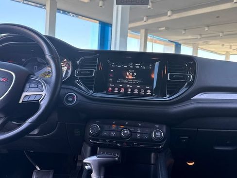Used 2024 Dodge Durango SXT w/ SXT Blacktop Group RWD image 17