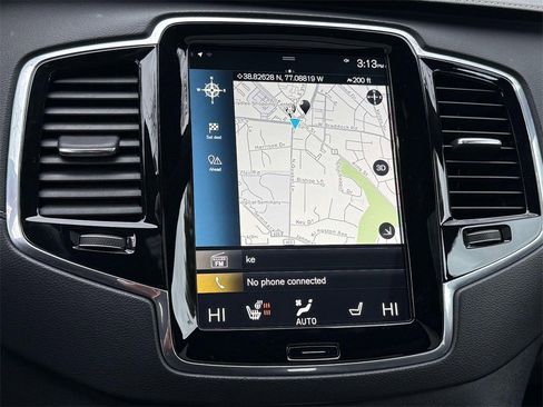 Used 2020 Volvo XC90 T6 R-Design image 6