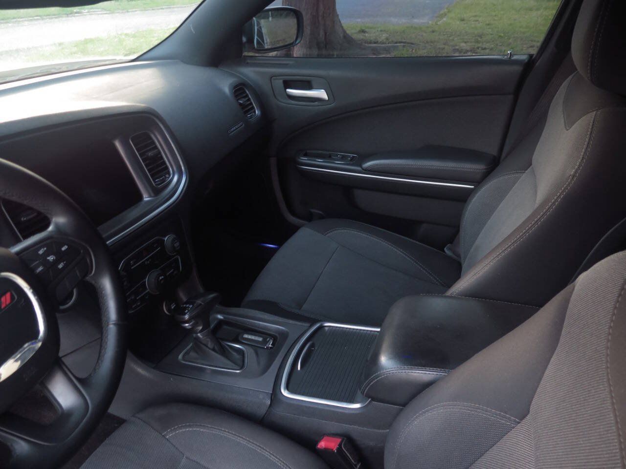 Used 2015 Dodge Charger SE w/ Popular Equipment Group RWD image 11