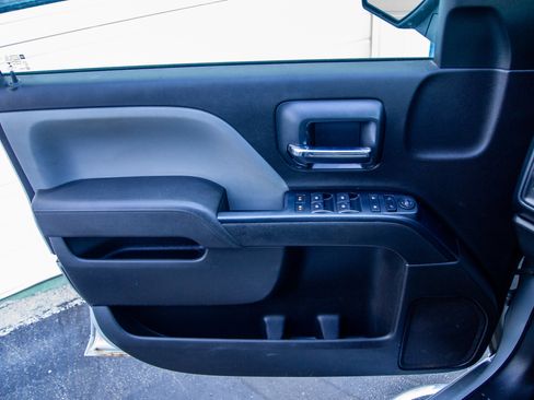 Used 2016 Chevrolet Silverado 1500 Custom w/ Trailering Package image 11