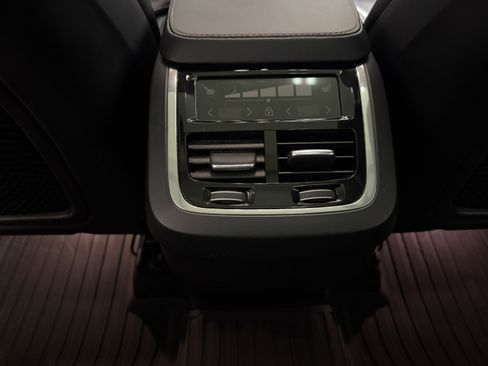 Used 2023 Volvo XC90 B6 Ultimate w/ Protection Package image 25