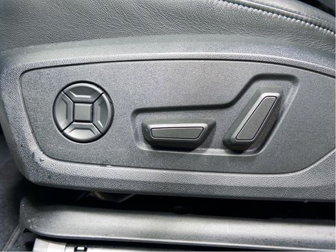 Used 2023 Audi Q4 e-tron Premium w/ Black Optic Package AWD/4WD image 41