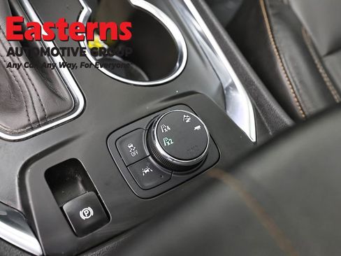 Used 2021 Chevrolet Traverse RS AWD/4WD image 21