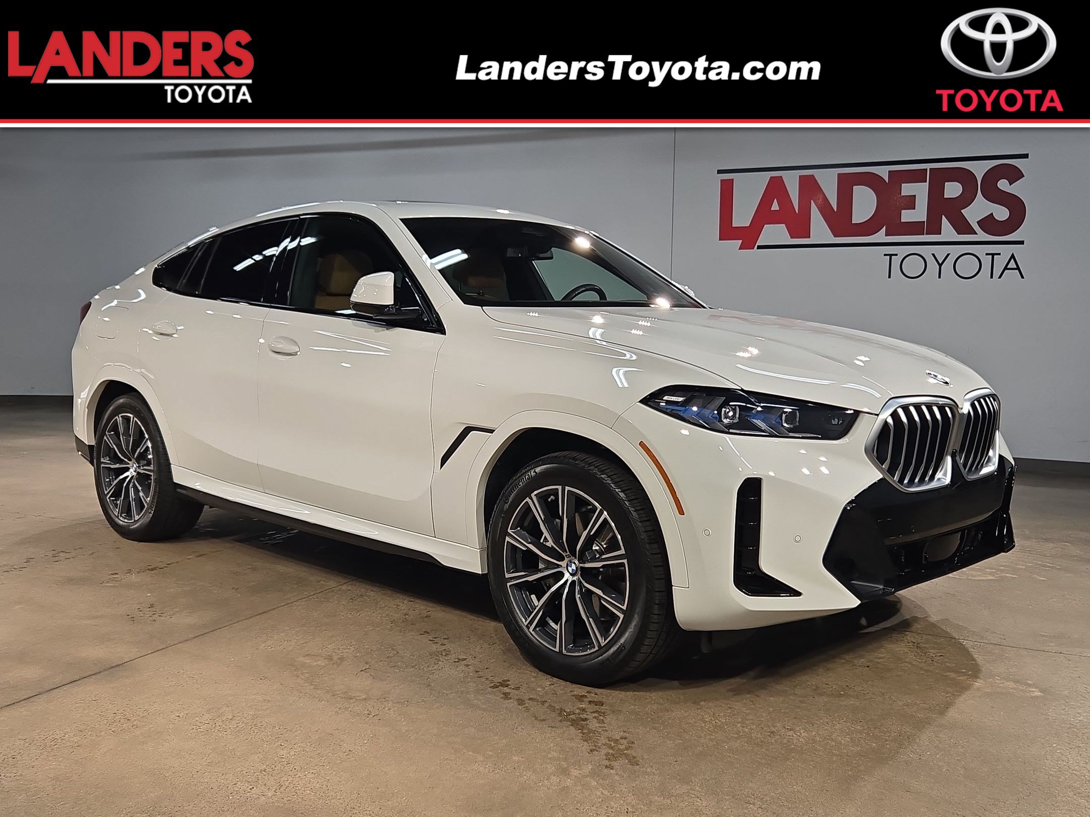 Used 2024 BMW X6 xDrive40i w/ Premium Package AWD/4WD image 1