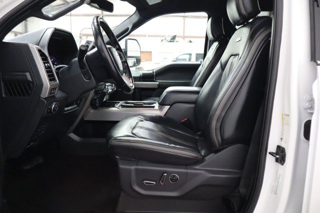 Used 2022 Ford F350 Platinum AWD/4WD image 6