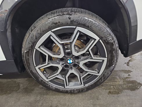 Certified 2025 BMW X1 xDrive28i w/ Technology Package image 35