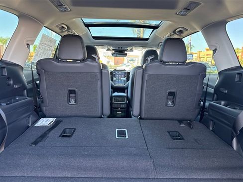 New 2026 Subaru Ascent Limited image 20