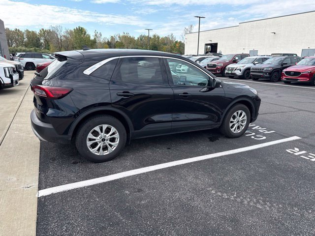 Used 2023 Ford Escape Active AWD/4WD image 7