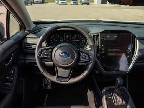 Used 2024 Subaru Crosstrek 2.5i Limited w/ Crosstrek Mirror Package AWD/4WD image 12