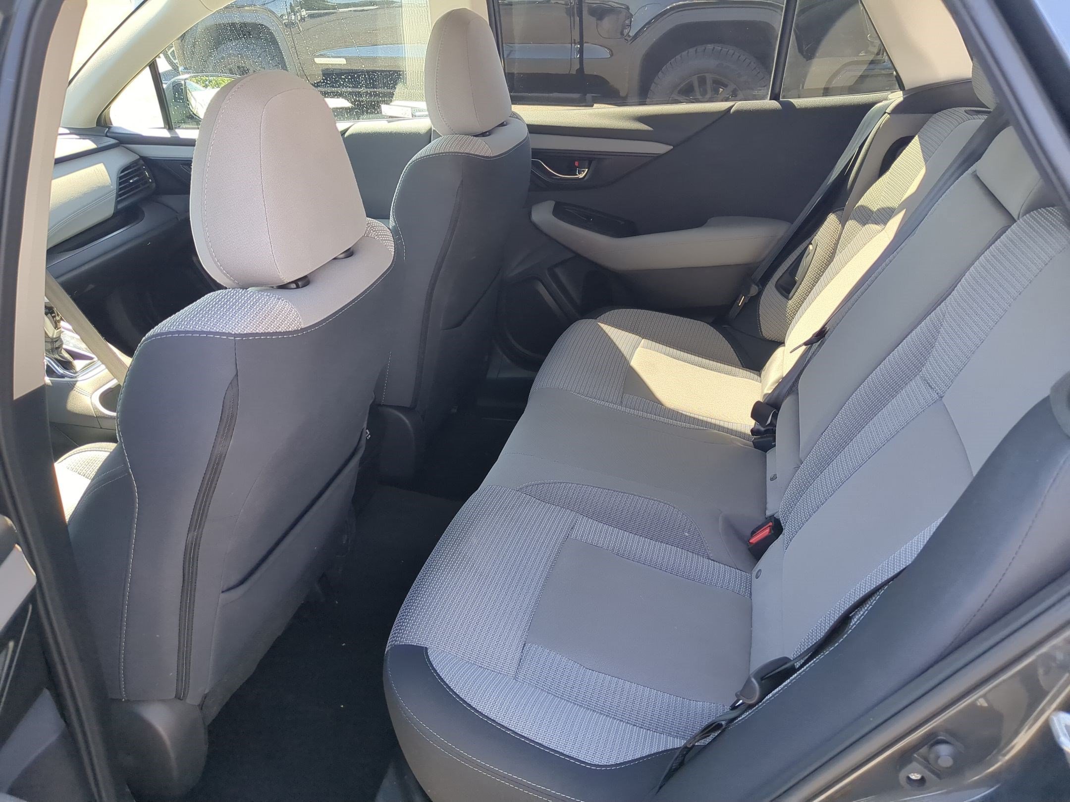 Used 2023 Subaru Outback Premium AWD/4WD image 29