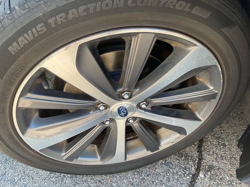 Used 2017 Subaru Legacy 2.5i Limited AWD/4WD image 32