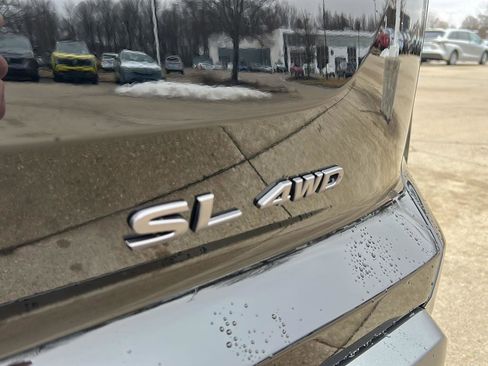 New 2026 Nissan Pathfinder SL image 9