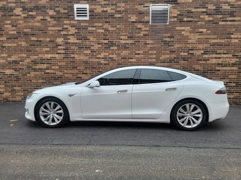 Used 2016 Tesla Model S image 6