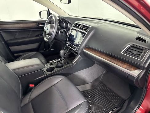 Used 2019 Subaru Outback 2.5i Limited image 17