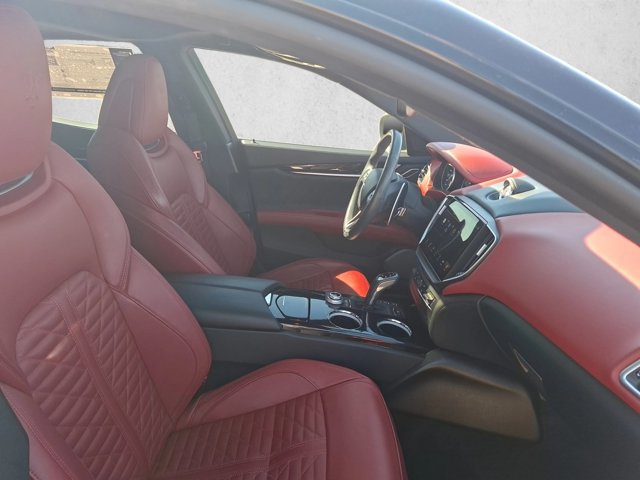 Used 2021 Maserati Ghibli S GranSport Q4 AWD/4WD image 19