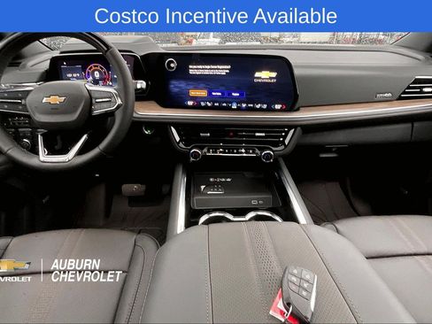 New 2026 Chevrolet Suburban High Country AWD/4WD image 5