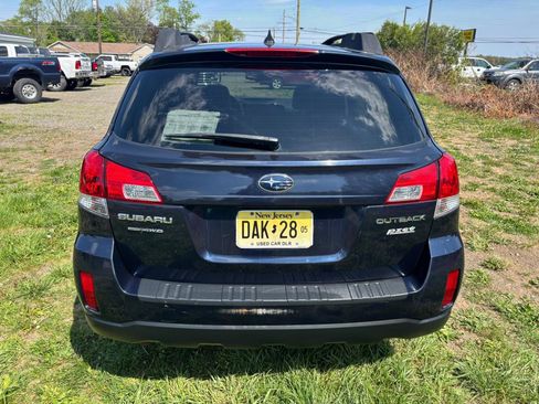 Used 2014 Subaru Outback 2.5i Premium image 6