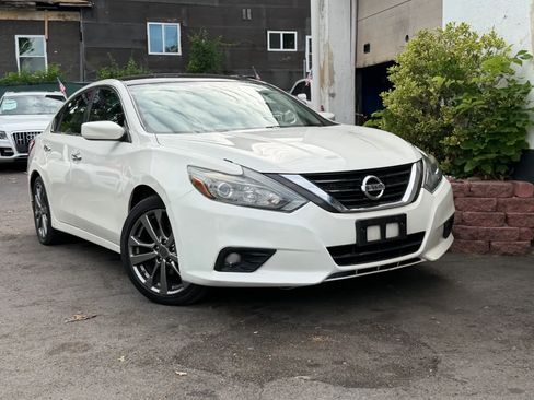 Used 2018 Nissan Altima 2.5 SR w/ SR Special Edition FWD image 18