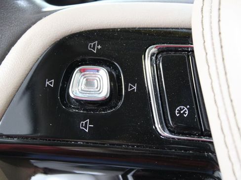 Used 2022 Lincoln Aviator Reserve w/ Elements Package Plus image 43