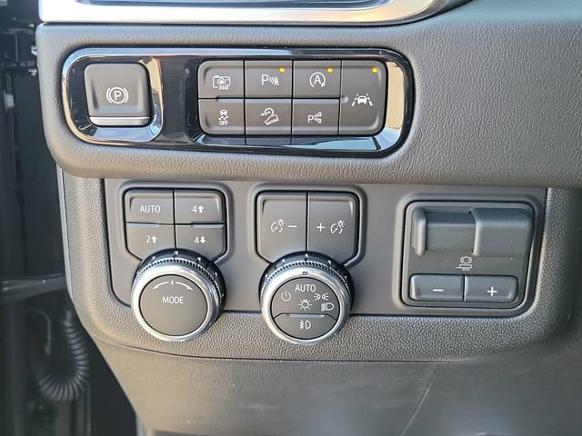 New 2026 GMC Yukon Denali w/ Denali Reserve Package AWD/4WD image 15