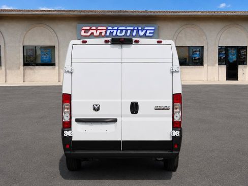 Used 2023 RAM ProMaster 2500 FWD image 5