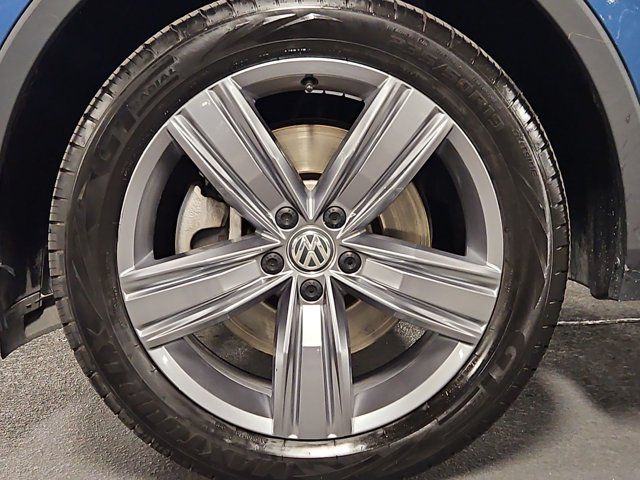 Used 2020 Volkswagen Tiguan SEL w/ Tiguan Three-Row MDO Package FWD image 25