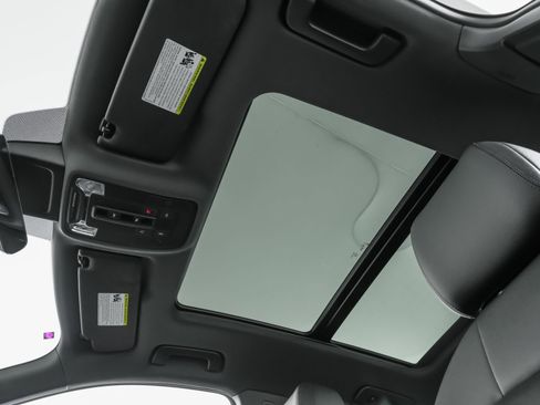 Certified 2024 Audi Q3 2.0T Premium image 39