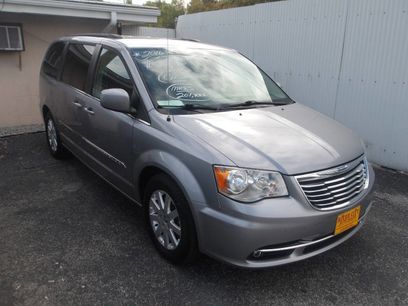 Used 2016 Chrysler Town & Country Touring