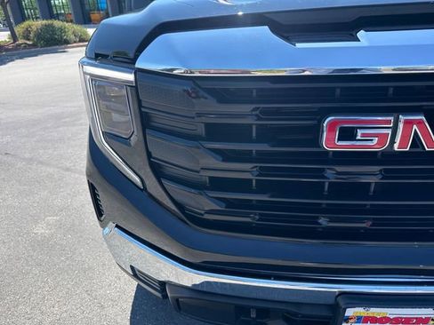 Used 2025 GMC Sierra 1500 Pro w/ Pro Value Package AWD/4WD image 32