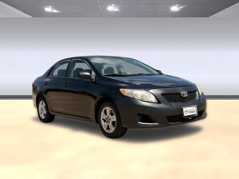 Used 2010 Toyota Corolla LE FWD image 7