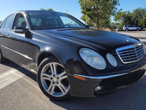 Used 2006 Mercedes-Benz E 350 Sedan image 3