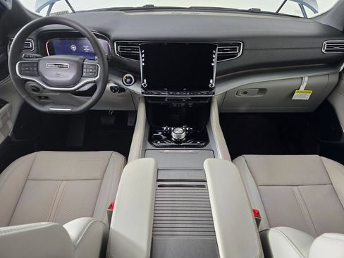 New 2026 Jeep Grand Wagoneer L Limited w/ Rear Seat Video Group I AWD/4WD image 20