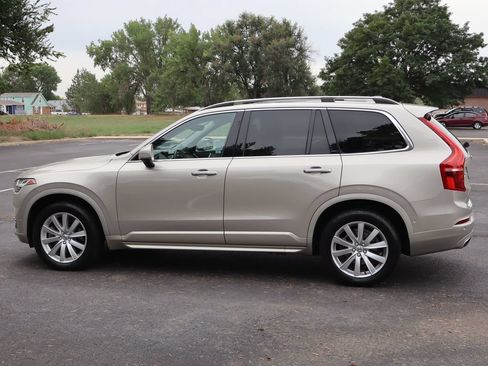 Used 2016 Volvo XC90 T6 Momentum w/ Momentum Plus Package AWD/4WD image 8