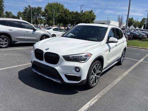 Used 2017 BMW X1 xDrive28i AWD/4WD image 12