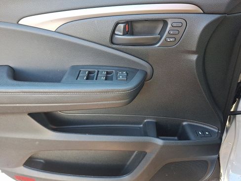 Used 2022 Honda Passport EX-L image 11