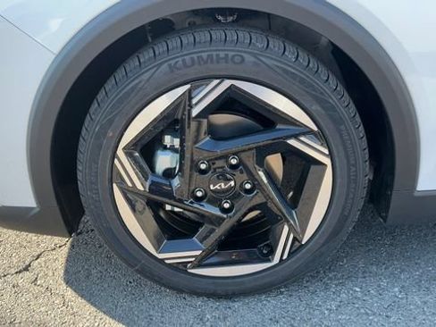 Certified 2025 Kia K4 EX FWD image 15
