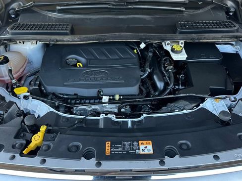 Certified 2018 Ford Escape SEL FWD image 19