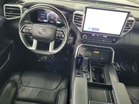 Used 2024 Toyota Tundra Platinum AWD/4WD image 26