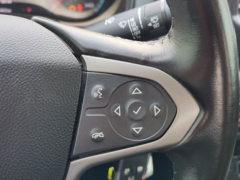 Used 2020 Chevrolet Colorado Z71 AWD/4WD image 30