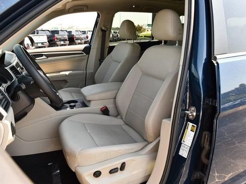 Used 2021 Volkswagen Atlas SE w/ Panoramic Sunroof Package AWD/4WD image 19