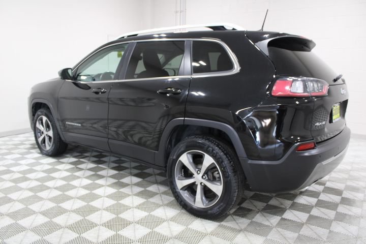 Used 2019 Jeep Cherokee Limited AWD/4WD image 8