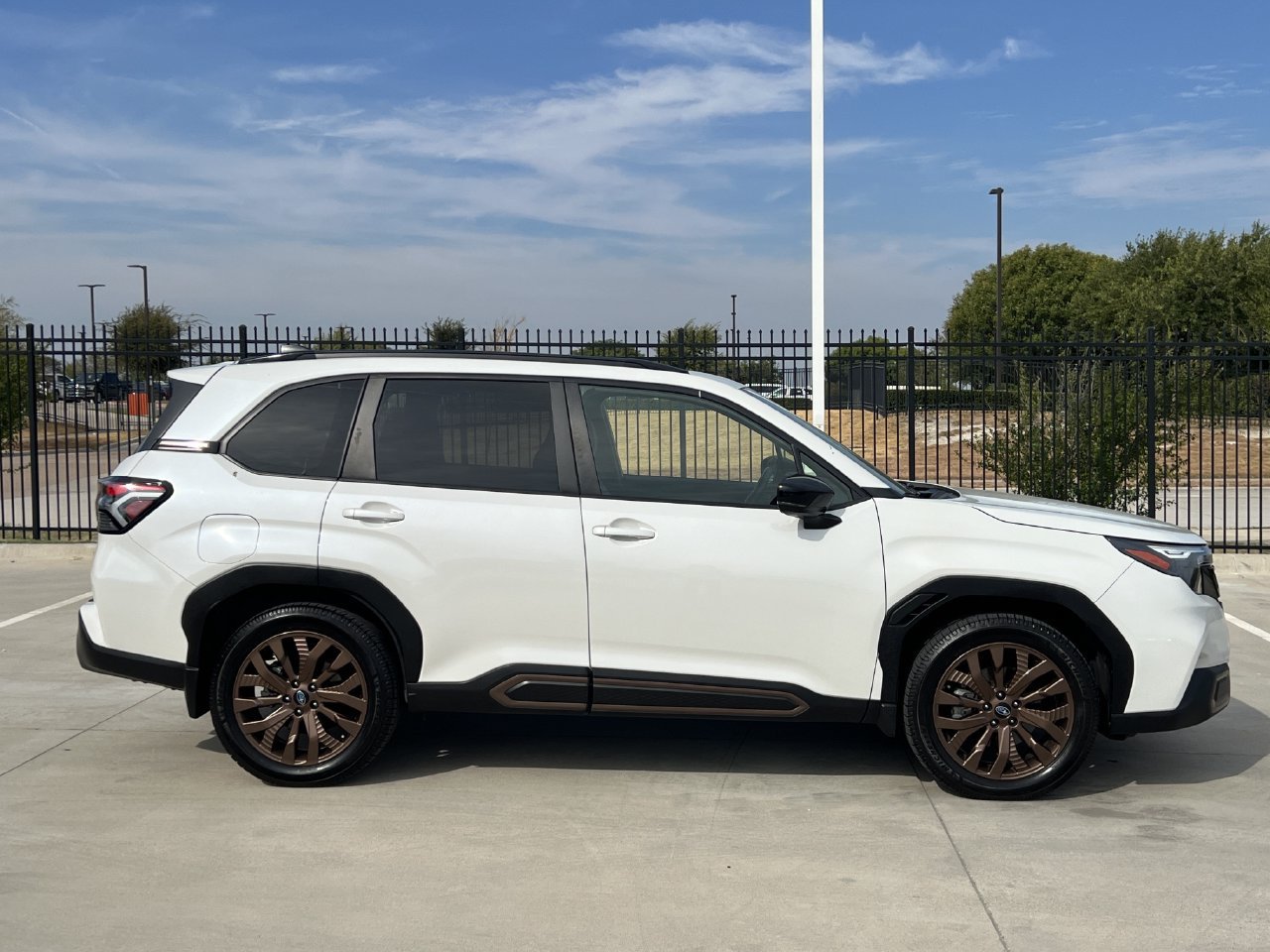 Used 2025 Subaru Forester Sport w/ Popular Package #1 AWD/4WD image 3